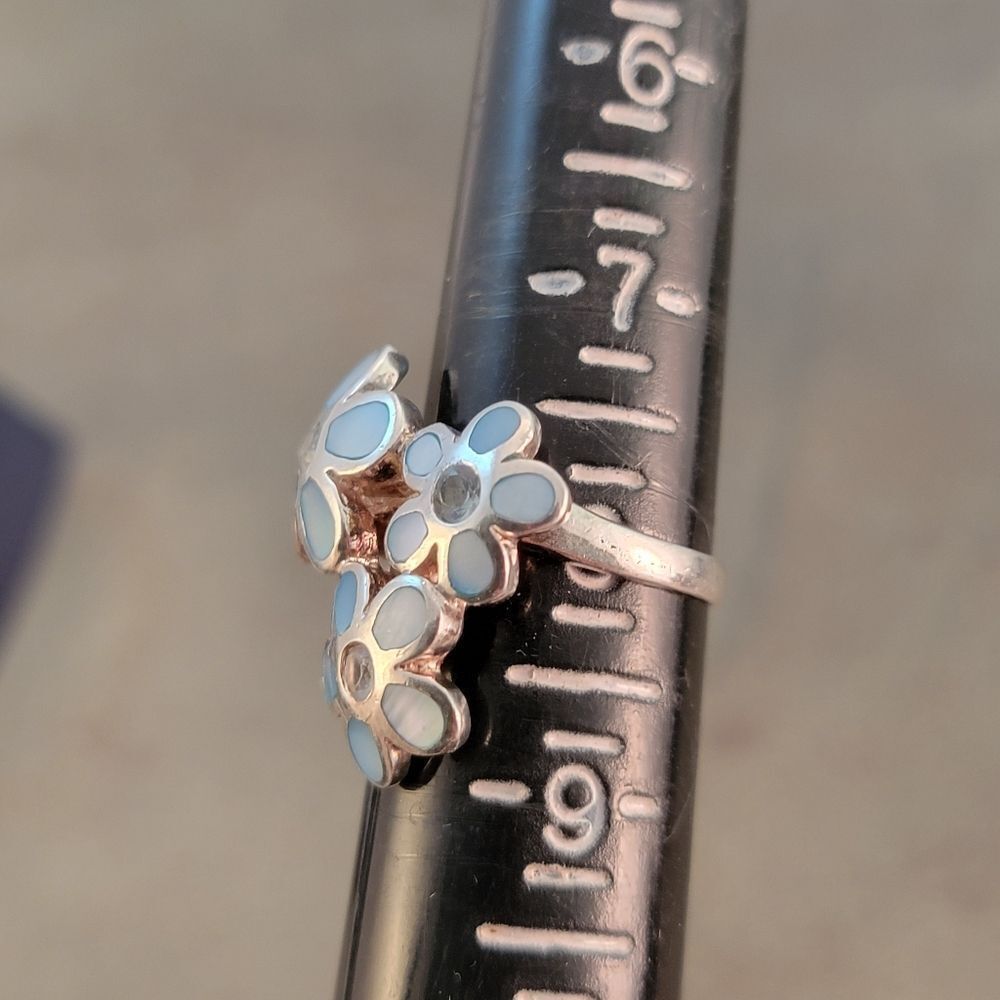 Château d'Argent Sterling Blue  Three Flower Mother of Pearl Sterling Ring - Picture 8 of 8